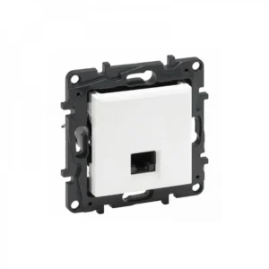 Сетевая розетка Legrand Информационная розетка одинарная, Legrand Niloe Step, 863159B, RJ45 Кат.5e UTP Белый